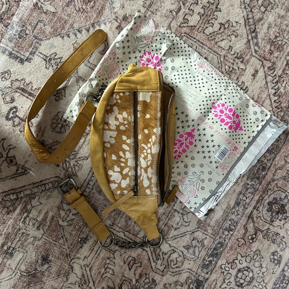 Free people belt bag cow print - Picture 2 of 2
